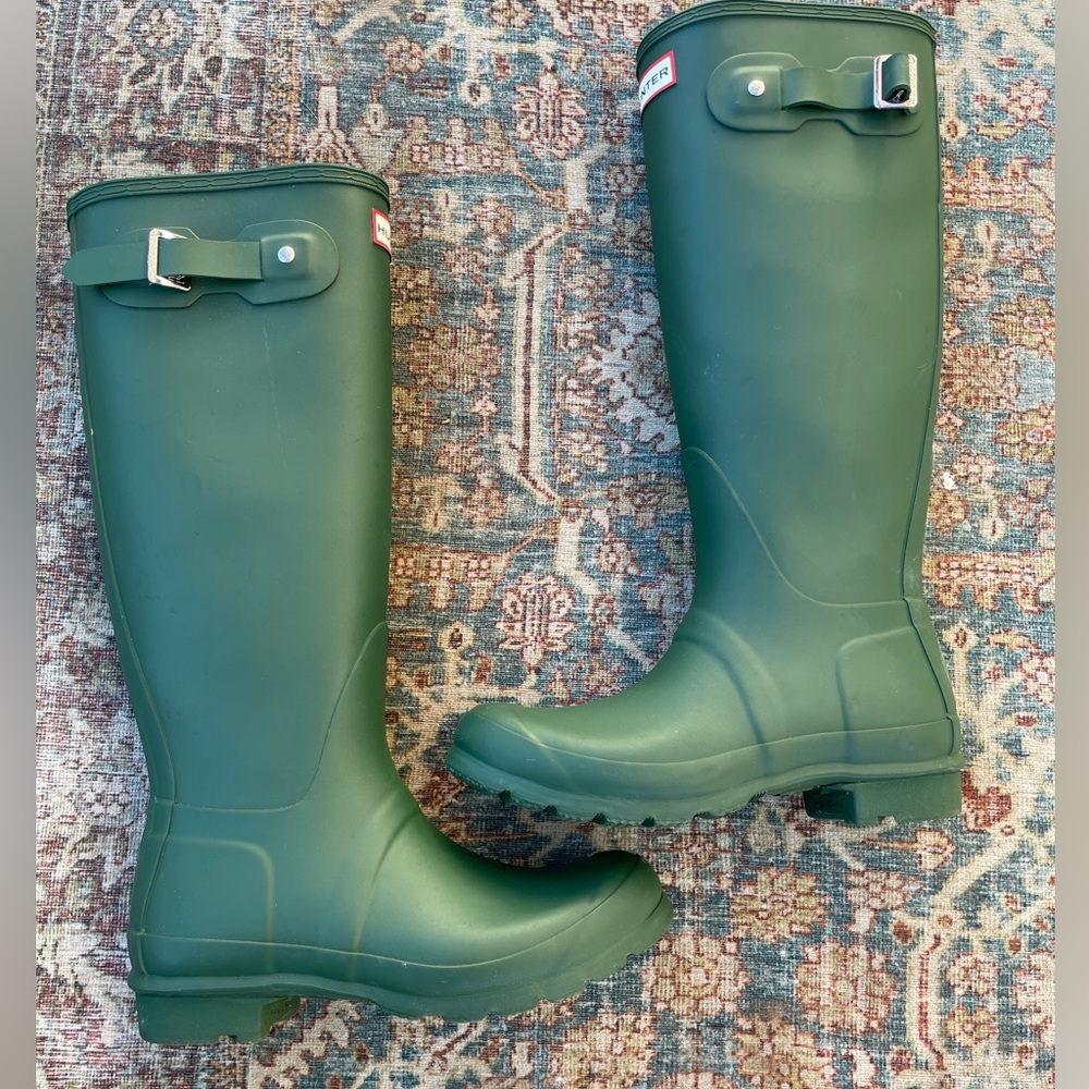 Hunter tall rain boots